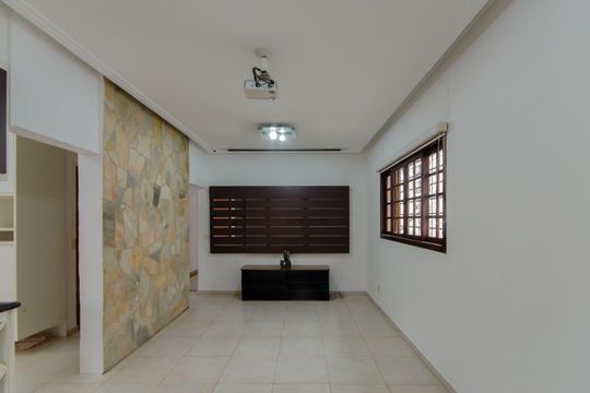 Sala de casa para alugar com 3 quartos, 190m² em Vila Mariana, São Paulo