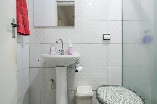 Banheiro Social de apartamento à venda com 1 quarto, 49m² em São José, São Caetano do Sul
