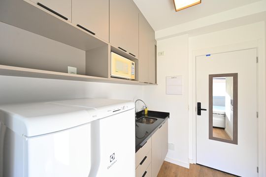 Cozinha de kitnet/studio para alugar com 1 quarto, 18m² em Vila Clementino, São Paulo