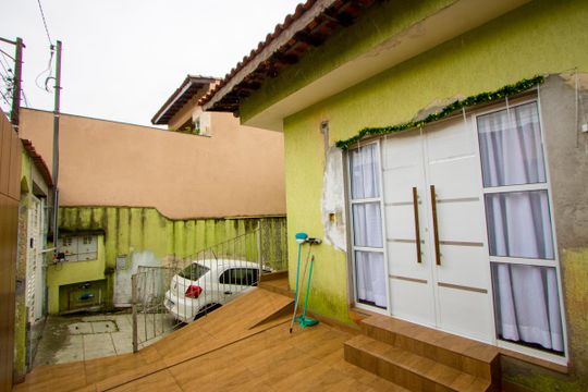 Área externa de casa à venda com 3 quartos, 290m² em Cidade São Jorge, Santo André