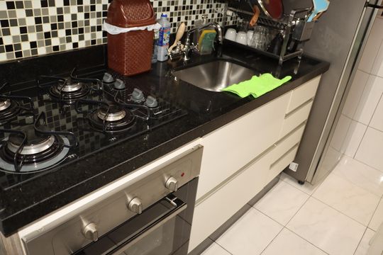Cozinha de apartamento à venda com 2 quartos, 48m² em Vila Ema, São Paulo