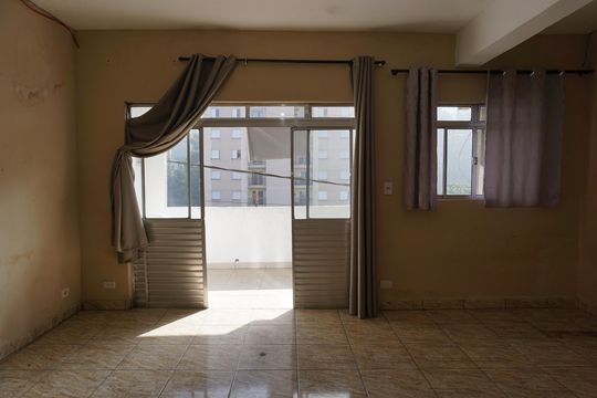 Sala de casa para alugar com 3 quartos, 120m² em Jardim Vista Alegre, Embu das Artes