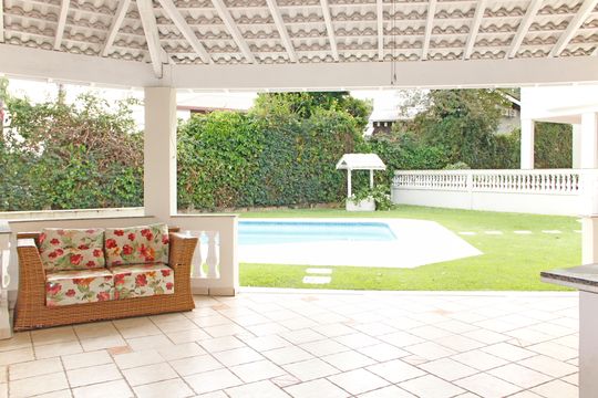 Área comum de casa de condomínio à venda com 5 quartos, 680m² em Vila Savian, Vinhedo