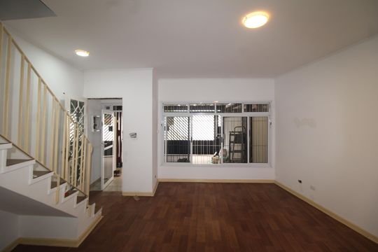 Sala de casa para alugar com 4 quartos, 160m² em Vila Mazzei, São Paulo