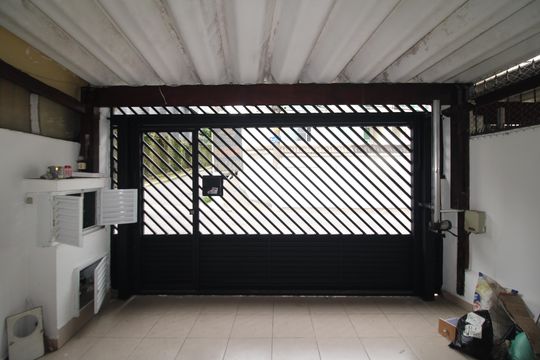 Garagem de casa para alugar com 4 quartos, 160m² em Vila Mazzei, São Paulo