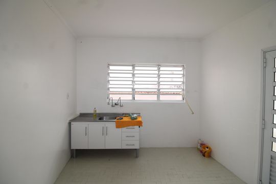 Cozinha de casa para alugar com 4 quartos, 160m² em Vila Mazzei, São Paulo
