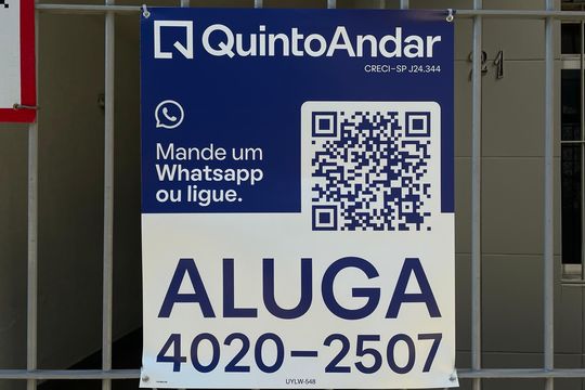 Placa  de casa para alugar com 2 quartos, 130m² em Vila Ré, São Paulo