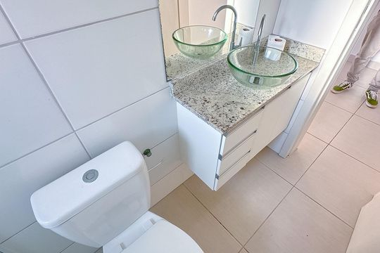 Banheiro Social de apartamento para alugar com 2 quartos, 55m² em Ingleses do Rio Vermelho, Florianópolis