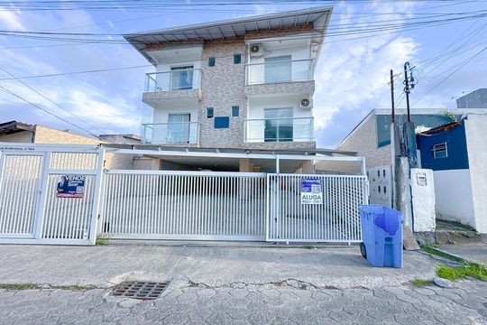 Fachada de apartamento para alugar com 2 quartos, 55m² em Ingleses do Rio Vermelho, Florianópolis