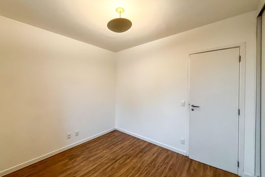 Quarto 2 de apartamento para alugar com 2 quartos, 64m² em Sumaré, São Paulo