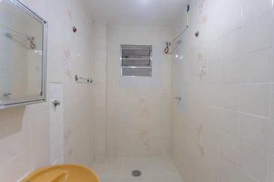 Banheiro  de casa para alugar com 1 quarto, 60m² em Vila Florida, São Bernardo do Campo