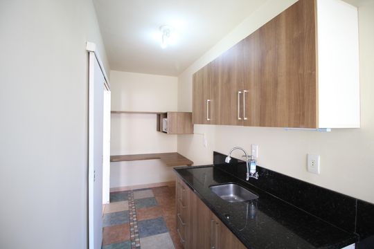 Cozinha de apartamento para alugar com 0 quarto, 37m² em Boa Vista, Porto Alegre