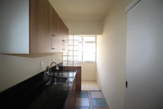 Cozinha de apartamento para alugar com 0 quarto, 37m² em Boa Vista, Porto Alegre