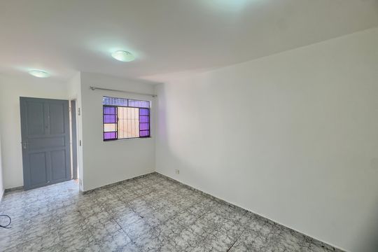 Apartamento para alugar com 1 quarto, 28m² em Jardim Flor da Montanha, Guarulhos