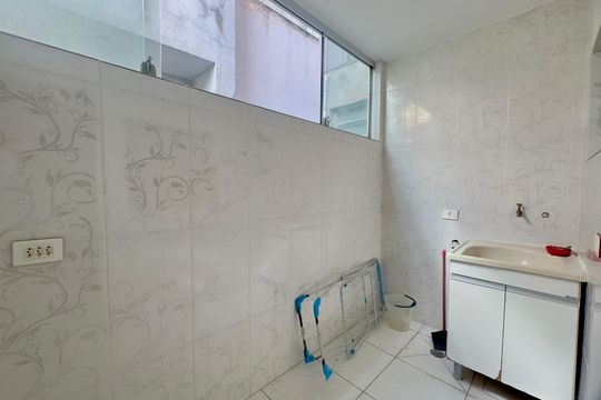 Área de Serviço de apartamento para alugar com 1 quarto, 28m² em Jardim Flor da Montanha, Guarulhos