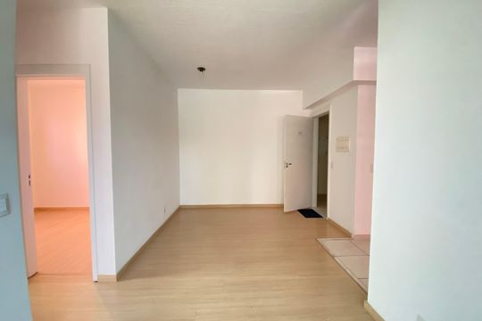 Sala de apartamento à venda com 2 quartos, 48m² em Del Castilho, Rio de Janeiro