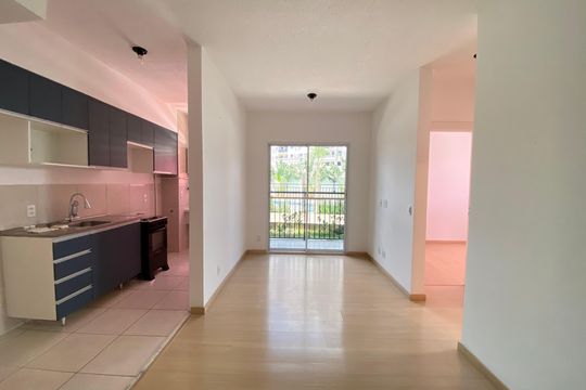 Sala de apartamento à venda com 2 quartos, 48m² em Del Castilho, Rio de Janeiro