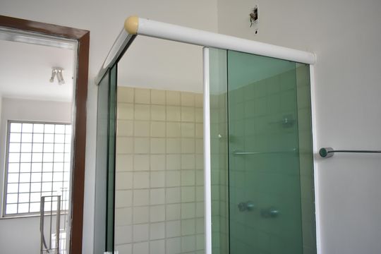 Banheiro Social de casa para alugar com 3 quartos, 240m² em Planalto Paulista, São Paulo