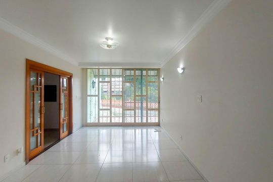 Sala de casa à venda com 4 quartos, 280m² em Vila Ipojuca, São Paulo