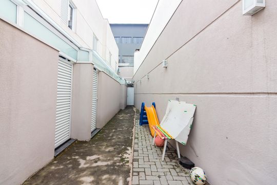Área comum de casa para alugar com 2 quartos, 75m² em I.a.p.i., Osasco