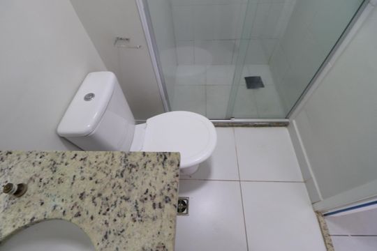 Banheiro  de apartamento para alugar com 2 quartos, 47m² em Campos Elíseos, Ribeirão Preto