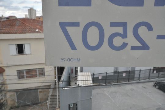 Placa de apartamento para alugar com 2 quartos, 40m² em Vila Guilherme, São Paulo
