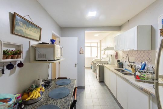 Cozinha de apartamento à venda com 3 quartos, 140m² em Tijuca, Rio de Janeiro