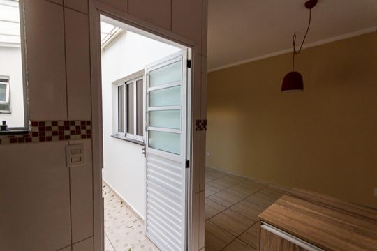 Sala/Cozinha de apartamento para alugar com 2 quartos, 56m² em Jardim Santo Alberto, Santo André