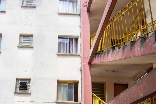 Fachada do bloco de apartamento para alugar com 2 quartos, 55m² em Conceição, Diadema