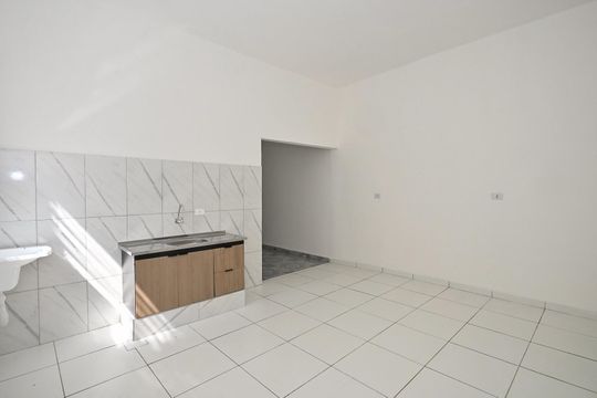 Cozinha de casa para alugar com 2 quartos, 53m² em Jardim Taboao, São Paulo