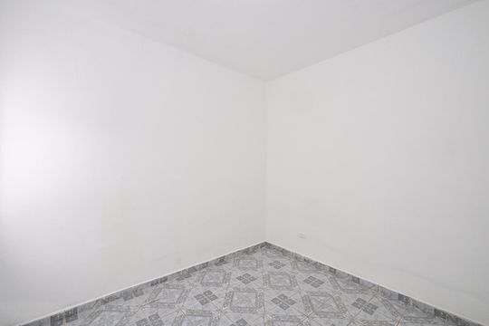 Quarto 2 de casa para alugar com 2 quartos, 53m² em Jardim Taboao, São Paulo