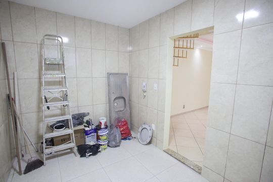 Cozinha de casa à venda com 3 quartos, 110m² em Curicica, Rio de Janeiro