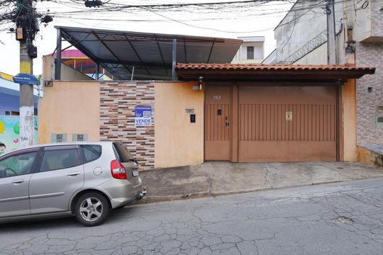 Fachada  de casa de condomínio à venda com 2 quartos, 64m² em Vila Regina, São Paulo