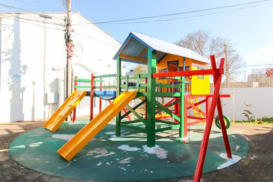Área comum - Playground de casa de condomínio à venda com 2 quartos, 88m² em Rio Branco, Canoas
