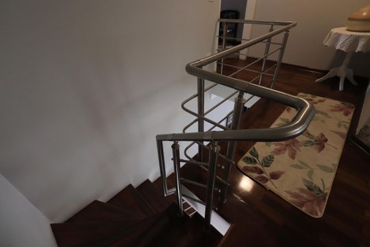 Escada de casa à venda com 3 quartos, 660m² em Jardim Textil, São Paulo
