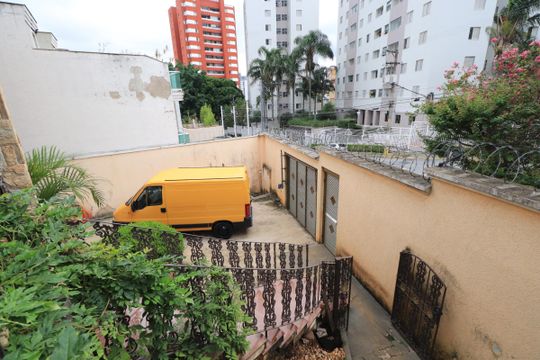 Entrada de casa à venda com 3 quartos, 660m² em Jardim Textil, São Paulo