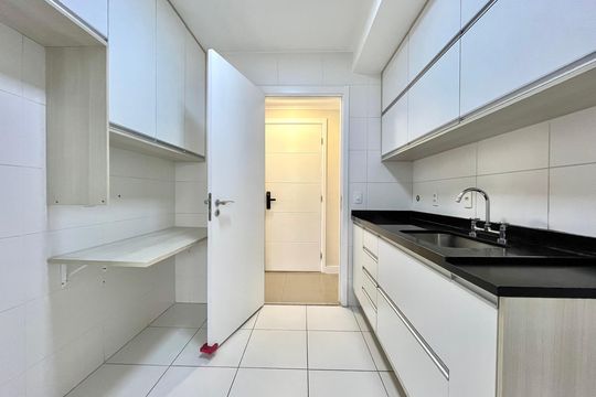 Cozinha de apartamento para alugar com 2 quartos, 101m² em Vila Santa Catarina, São Paulo