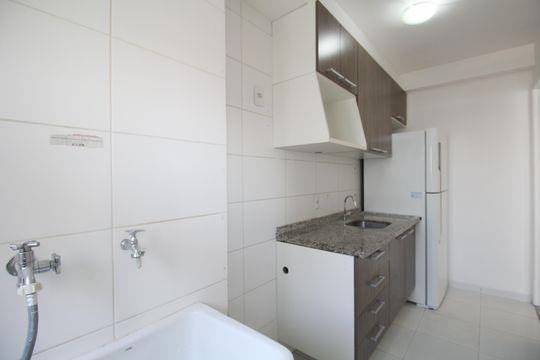 Cozinha de apartamento para alugar com 2 quartos, 68m² em Vila Suzana, São Paulo