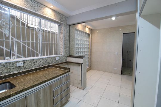 Cozinha de casa para alugar com 3 quartos, 420m² em Adalgisa, São Paulo