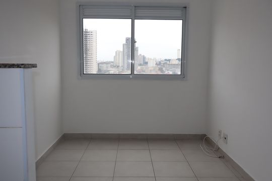 Sala de apartamento para alugar com 1 quarto, 28m² em Vila Ema, São Paulo