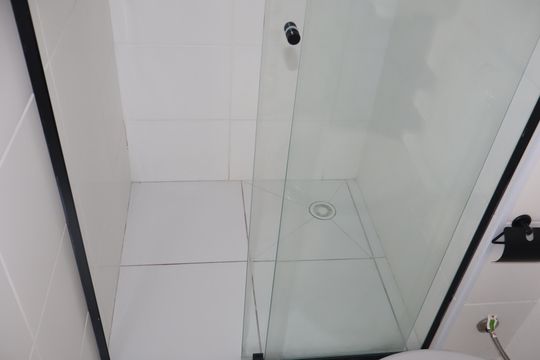 Banheiro de apartamento para alugar com 1 quarto, 28m² em Vila Ema, São Paulo