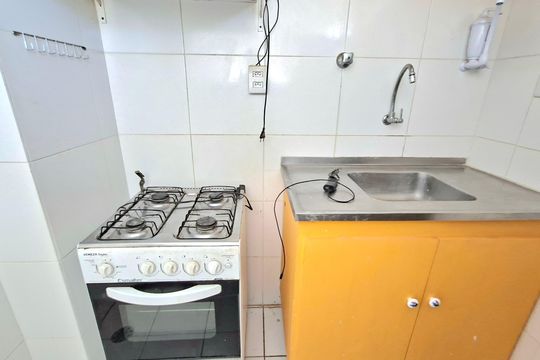 Cozinha de apartamento para alugar com 1 quarto, 60m² em Amaralina, Salvador