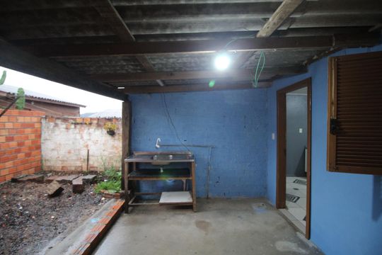 Quintal de casa para alugar com 3 quartos, 220m² em Rubem Berta, Porto Alegre