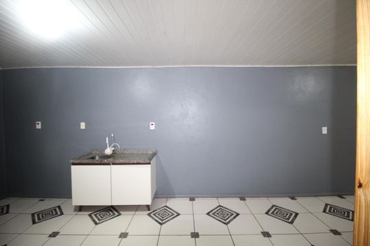 Sala/Cozinha de casa para alugar com 3 quartos, 220m² em Rubem Berta, Porto Alegre