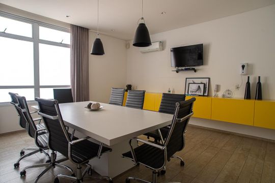 Área comum - Sala de Reunião de apartamento para alugar com 2 quartos, 105m² em Bela Vista, São Paulo