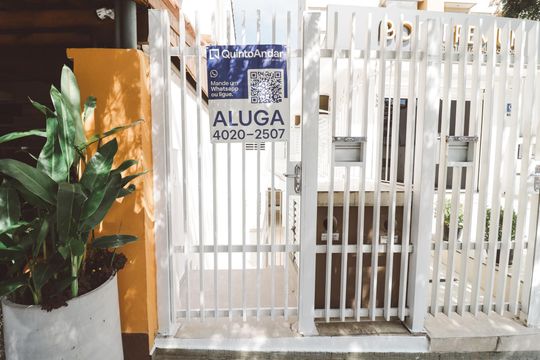 Fachada de casa para alugar com 2 quartos, 80m² em Água Fria, São Paulo