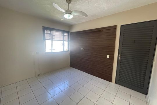 Sala de apartamento à venda com 2 quartos, 45m² em Rondônia, Novo Hamburgo