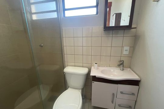 Banheiro Social de apartamento à venda com 2 quartos, 45m² em Rondônia, Novo Hamburgo