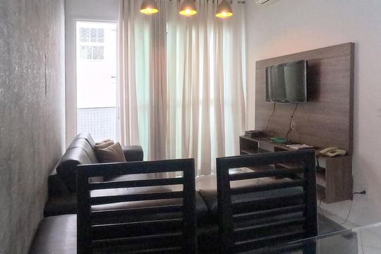 Sala de apartamento para alugar com 2 quartos, 70m² em Gonzaga, Santos