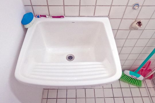 Área de serviço de apartamento para alugar com 2 quartos, 70m² em Gonzaga, Santos